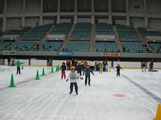 ドーム スケート なみはや 大阪府立門真スポーツセンター（なみはやドーム）｜ネット予約ならアソビュー！